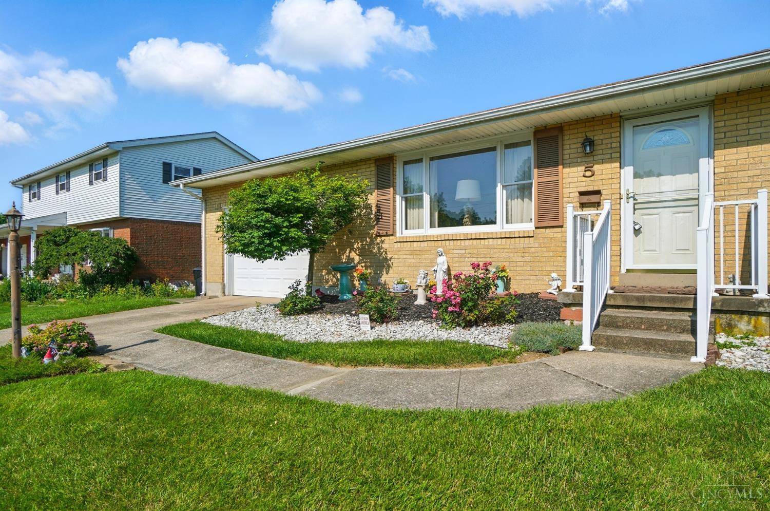 Hamilton, OH 45013,5 Mary Jane Dr