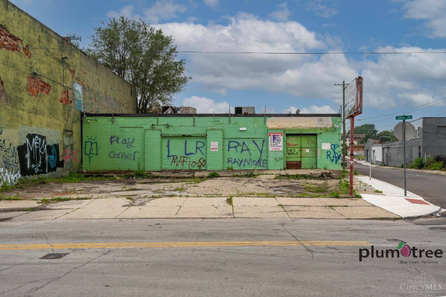 Cincinnati, OH 45214,1715 John St