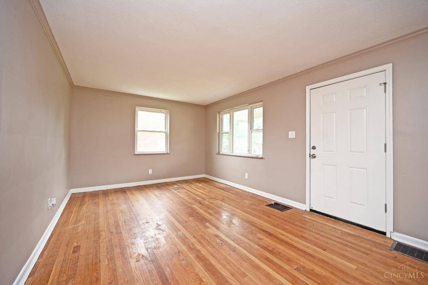 Cincinnati, OH 45231,1484 Foxwood Dr