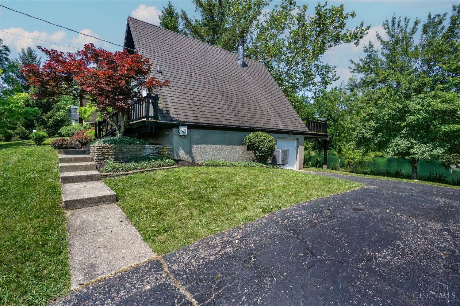 Cincinnati, OH 45247,6112 Blue Lake Dr