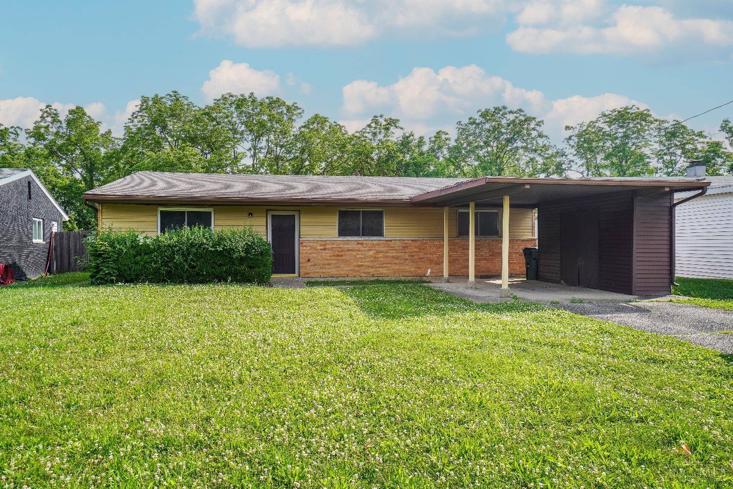 Cincinnati, OH 45231,954 Hollytree Dr