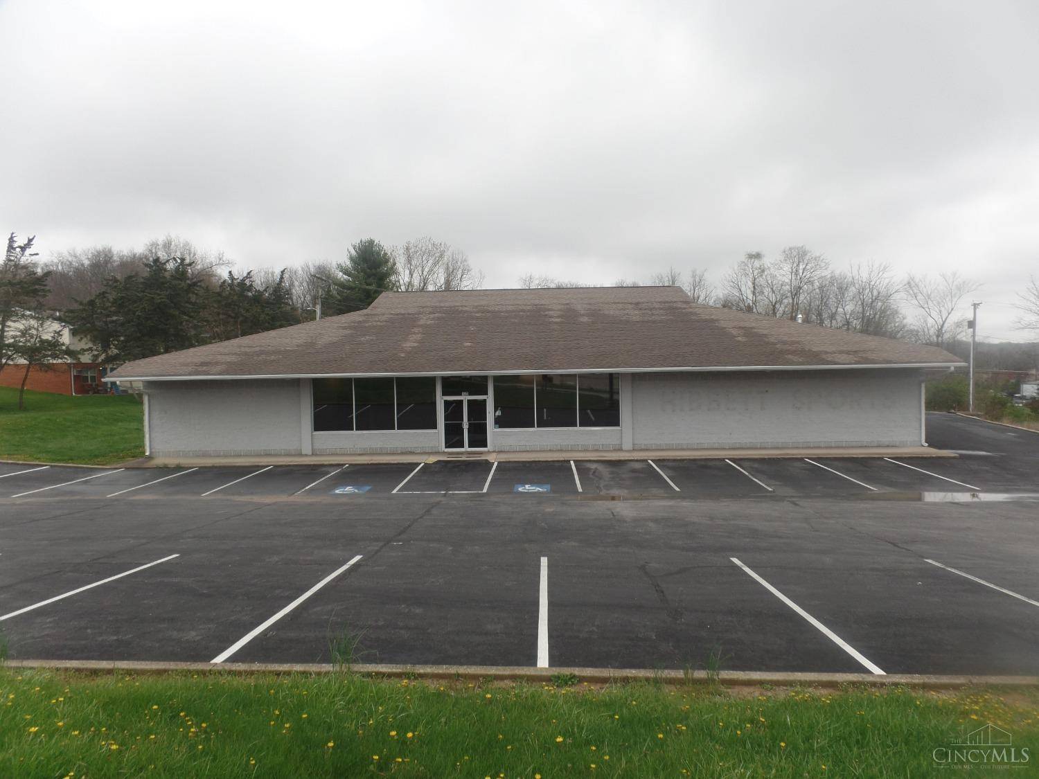 Hillsboro, OH 45133,102 Harry Sauner Rd
