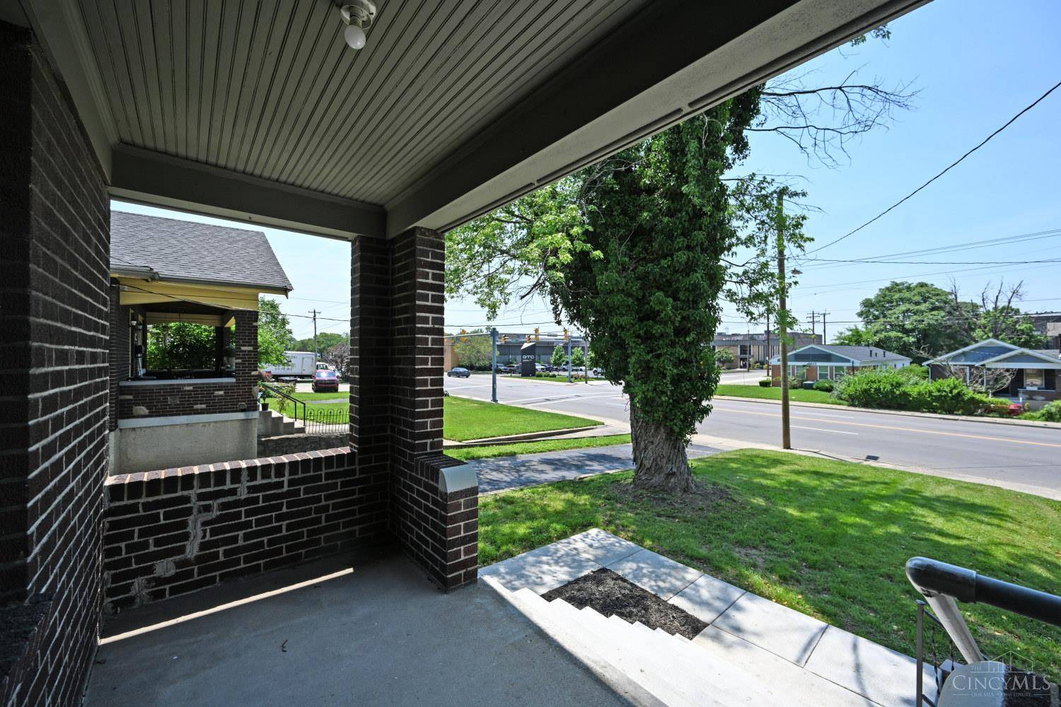 Reading, OH 45215,9452 Reading Rd