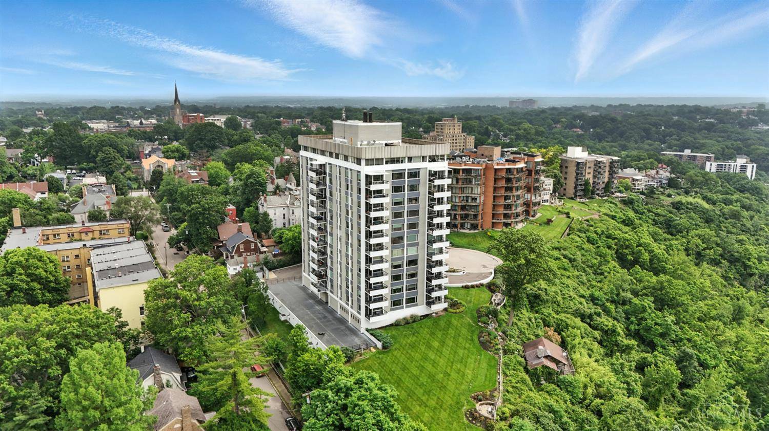 Cincinnati, OH 45206,2401 Ingleside Ave #8D