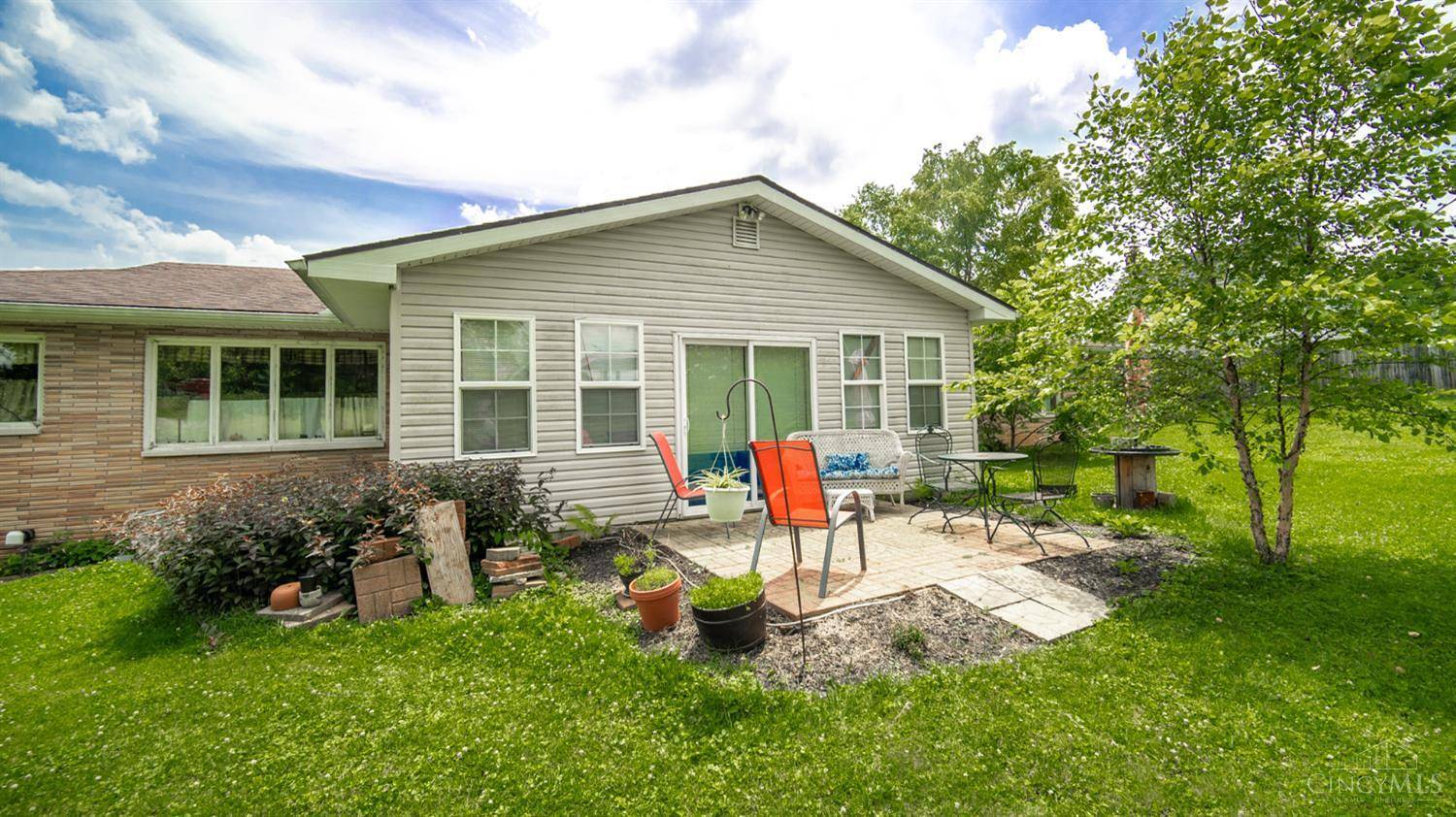 Tiffin Twp, OH 45693,526 E Walnut St