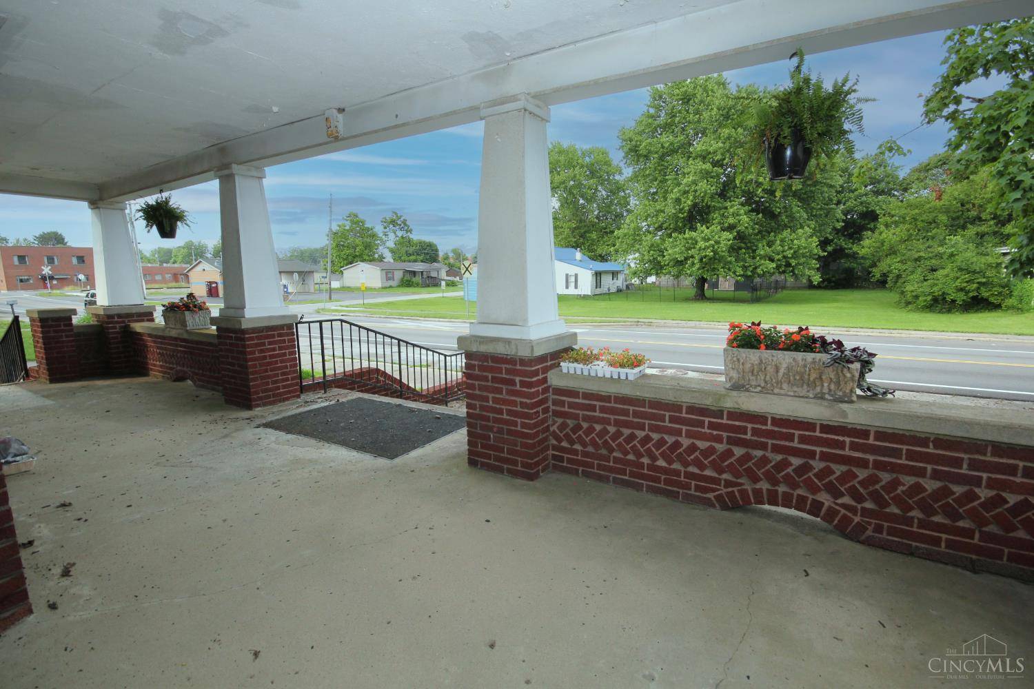 New Vienna, OH 45159,64 S South St