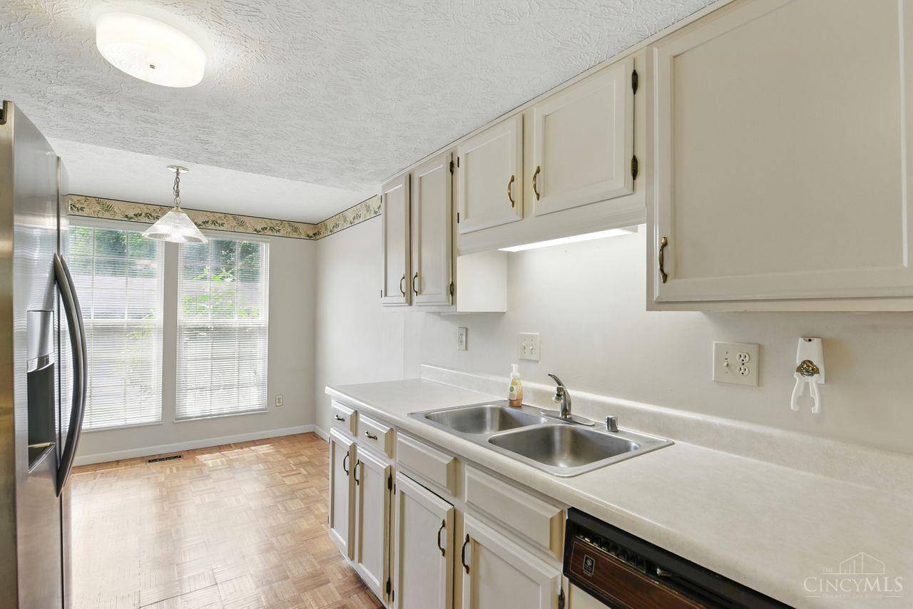 Anderson Twp, OH 45230,777 Woodlyn Dr S #193