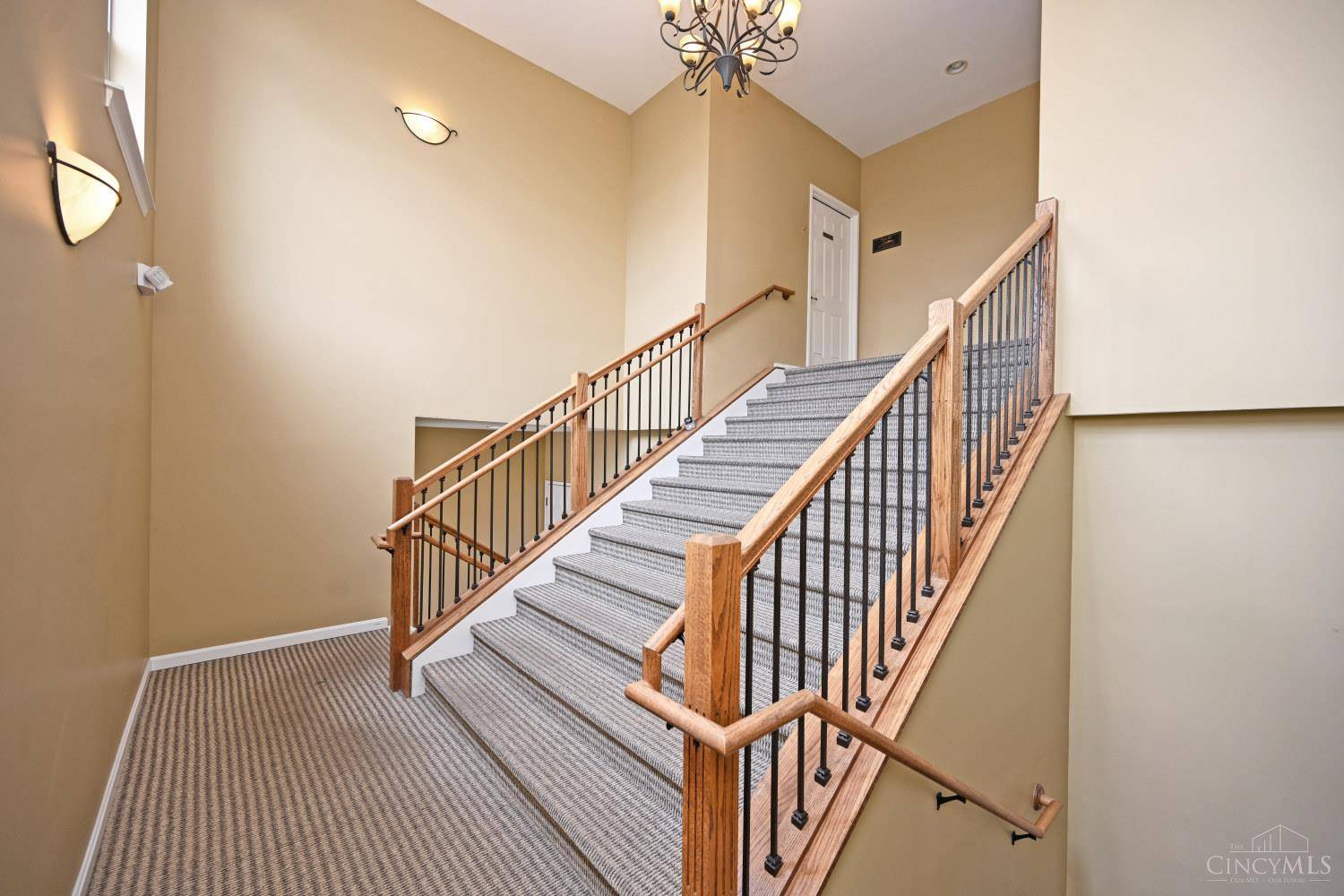 Mason, OH 45040,5740 Gateway Blvd #203
