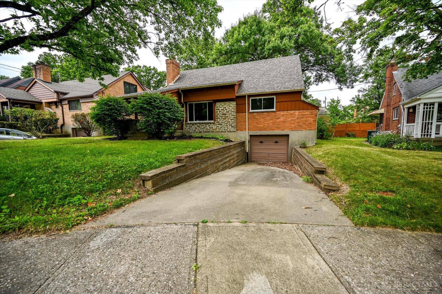 Cincinnati, OH 45211,3149 Hanna Ave