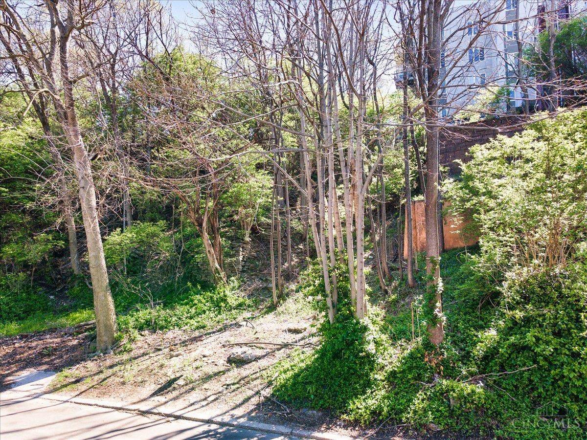 Cincinnati, OH 45202,1860 Walker St
