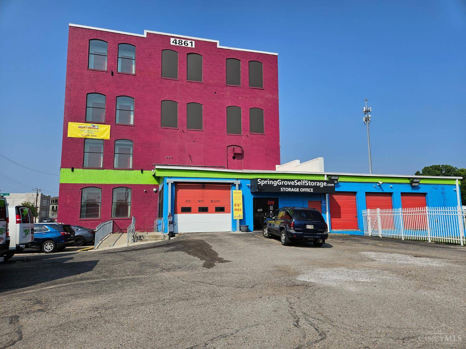 Cincinnati, OH 45232,4861 Spring Grove Ave