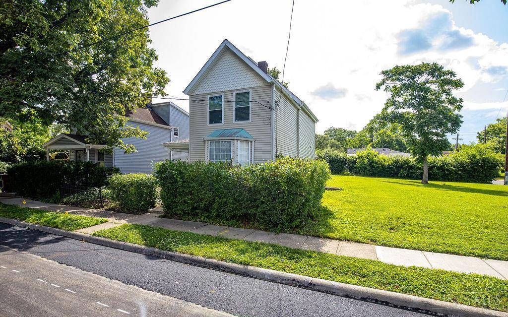 Cincinnati, OH 45215,711 Van Roberts Pl