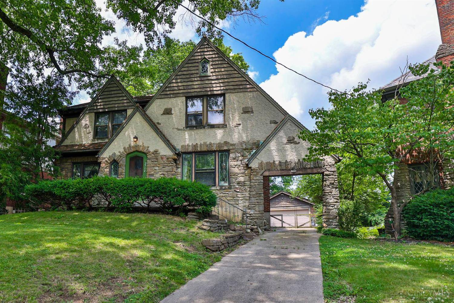 Cincinnati, OH 45211,2754 Powell Dr