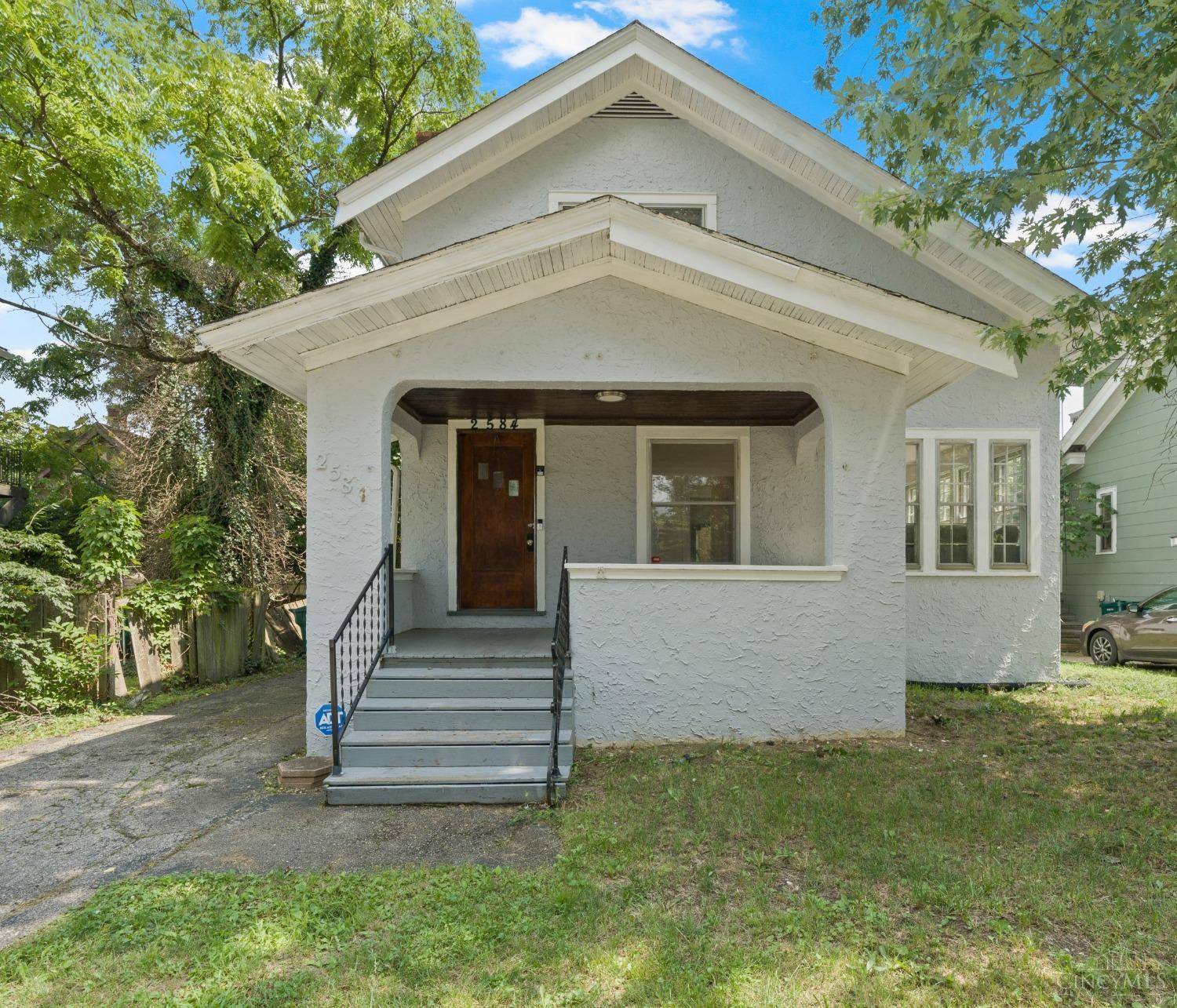 Cincinnati, OH 45211,2584 Orland Ave