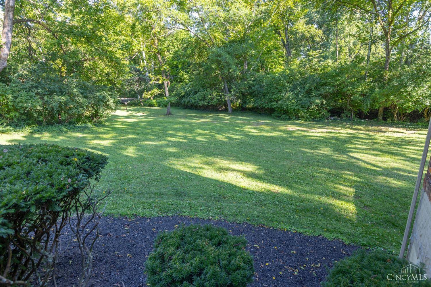 Amberley, OH 45237,7011 Fair Oaks Dr