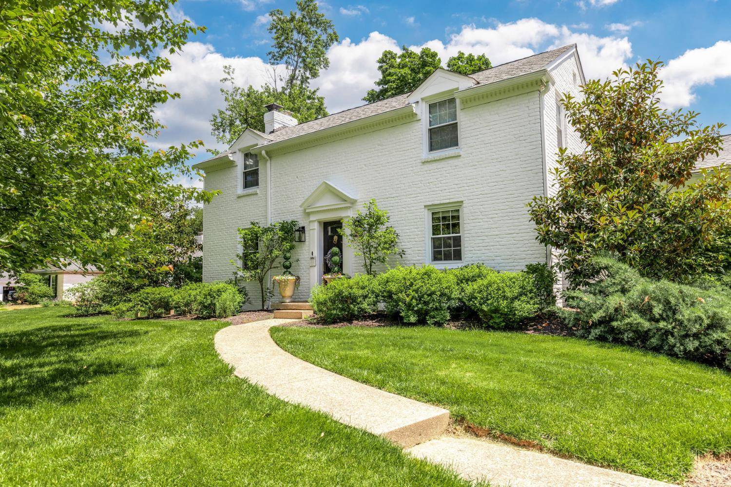 Indian Hill, OH 45243,6550 Drake Rd