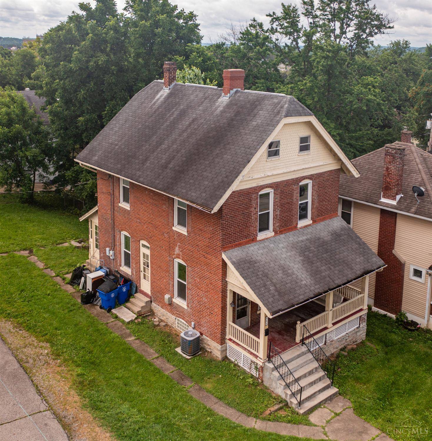 Hamilton, OH 45013,246 N D St