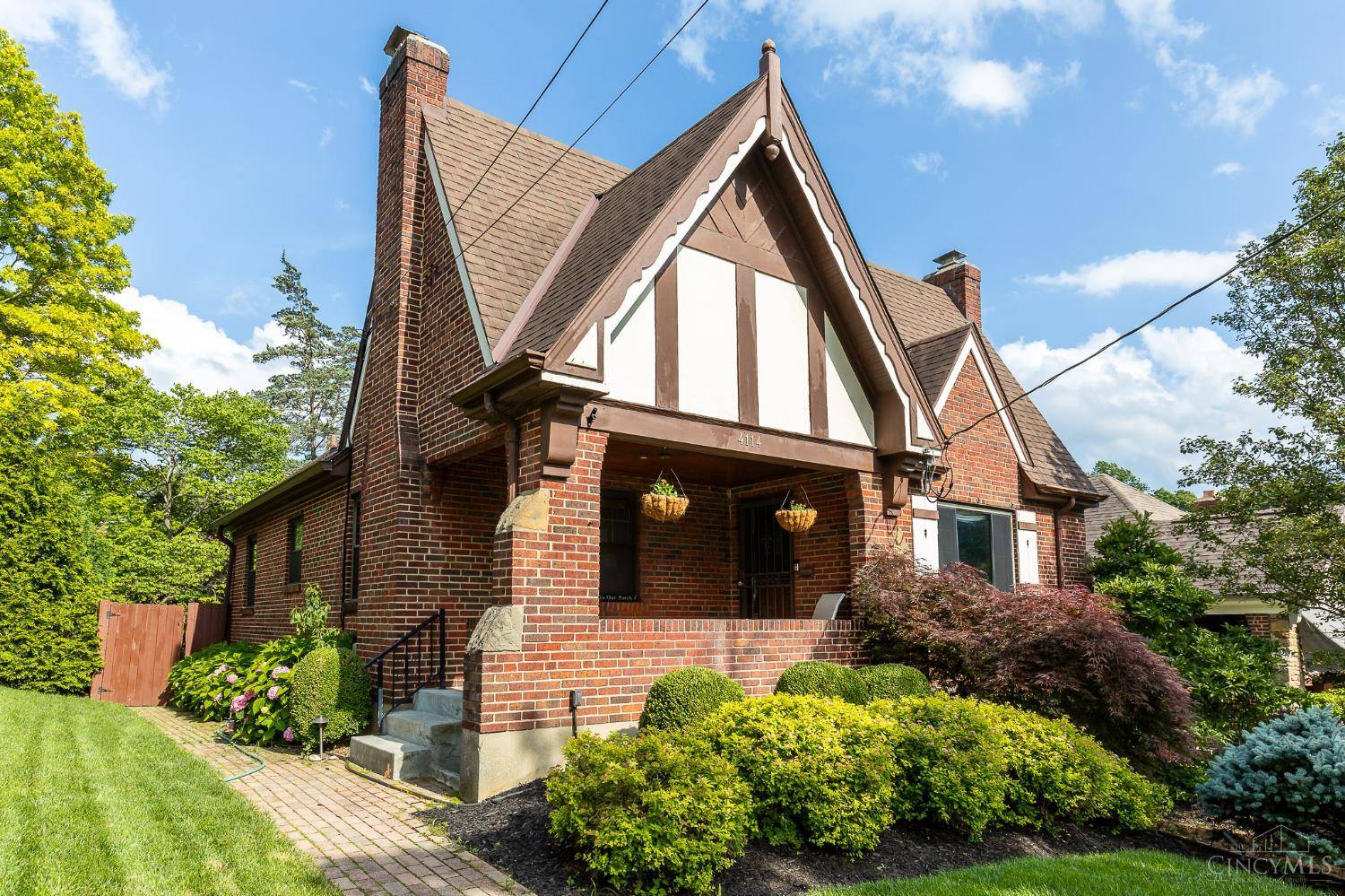 Cincinnati, OH 45209,4114 Pillars Dr
