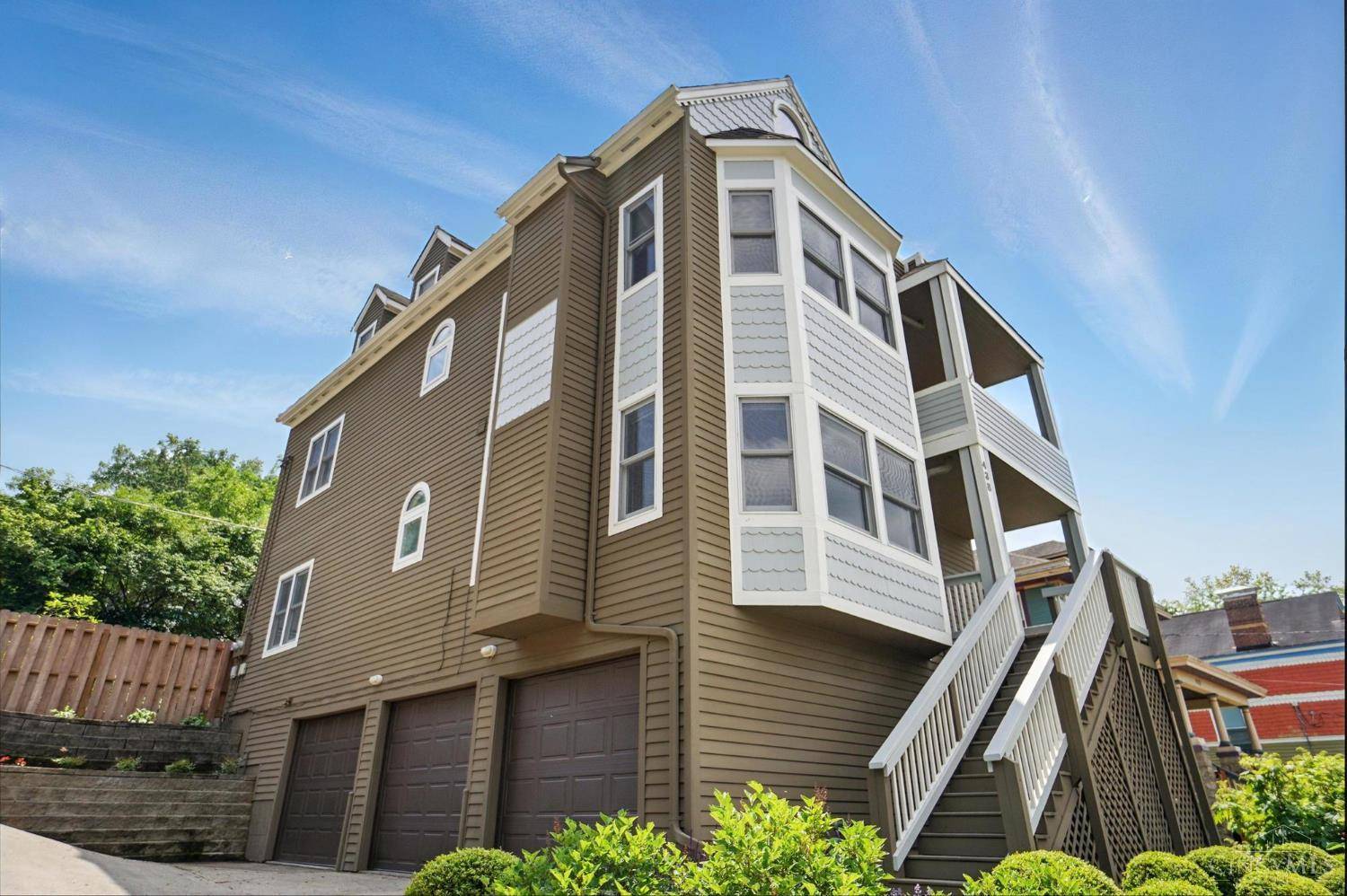 Cincinnati, OH 45226,438 Tusculum Ave