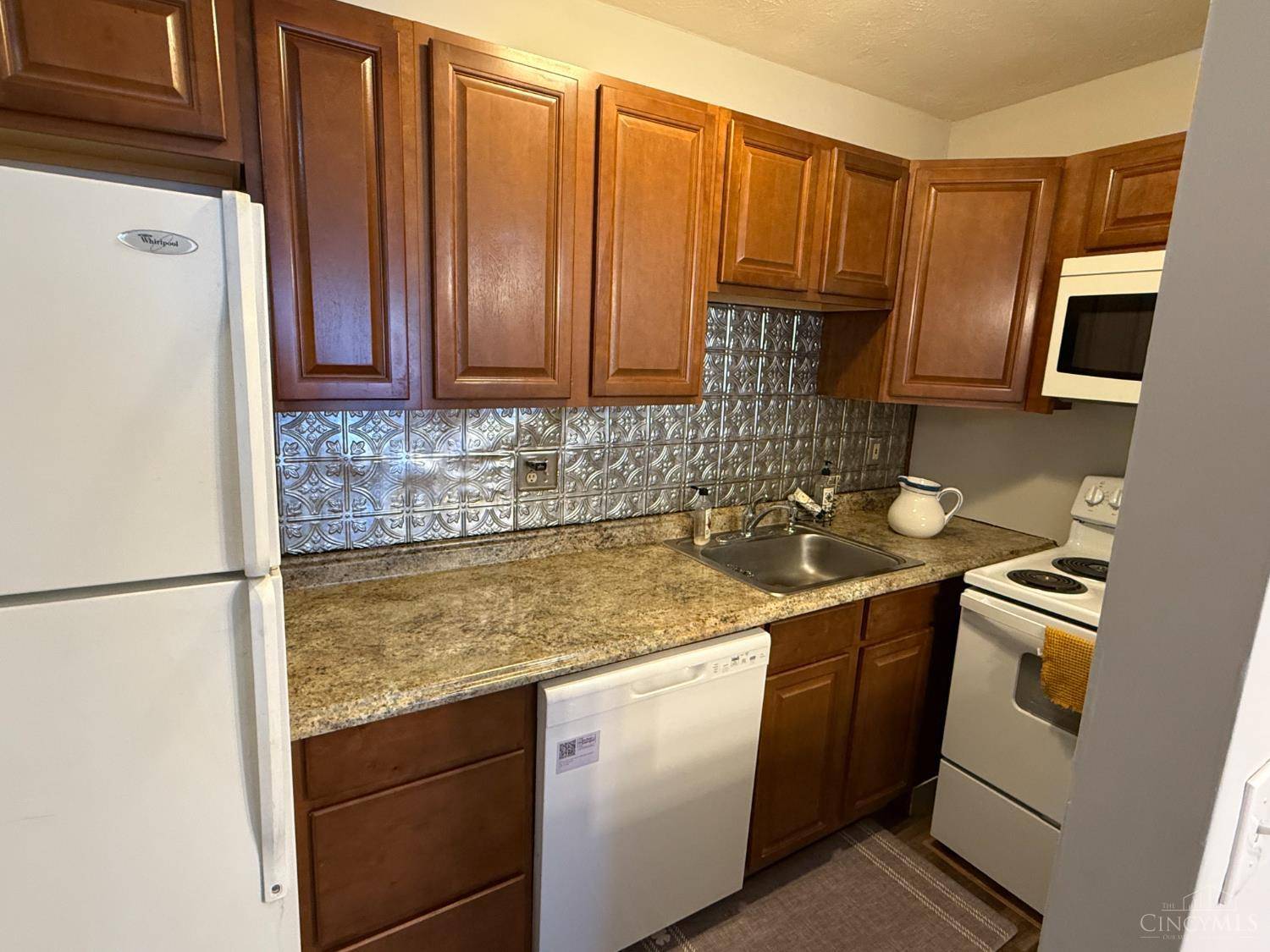 St Bernard, OH 45217,4900 Chalet Dr #810