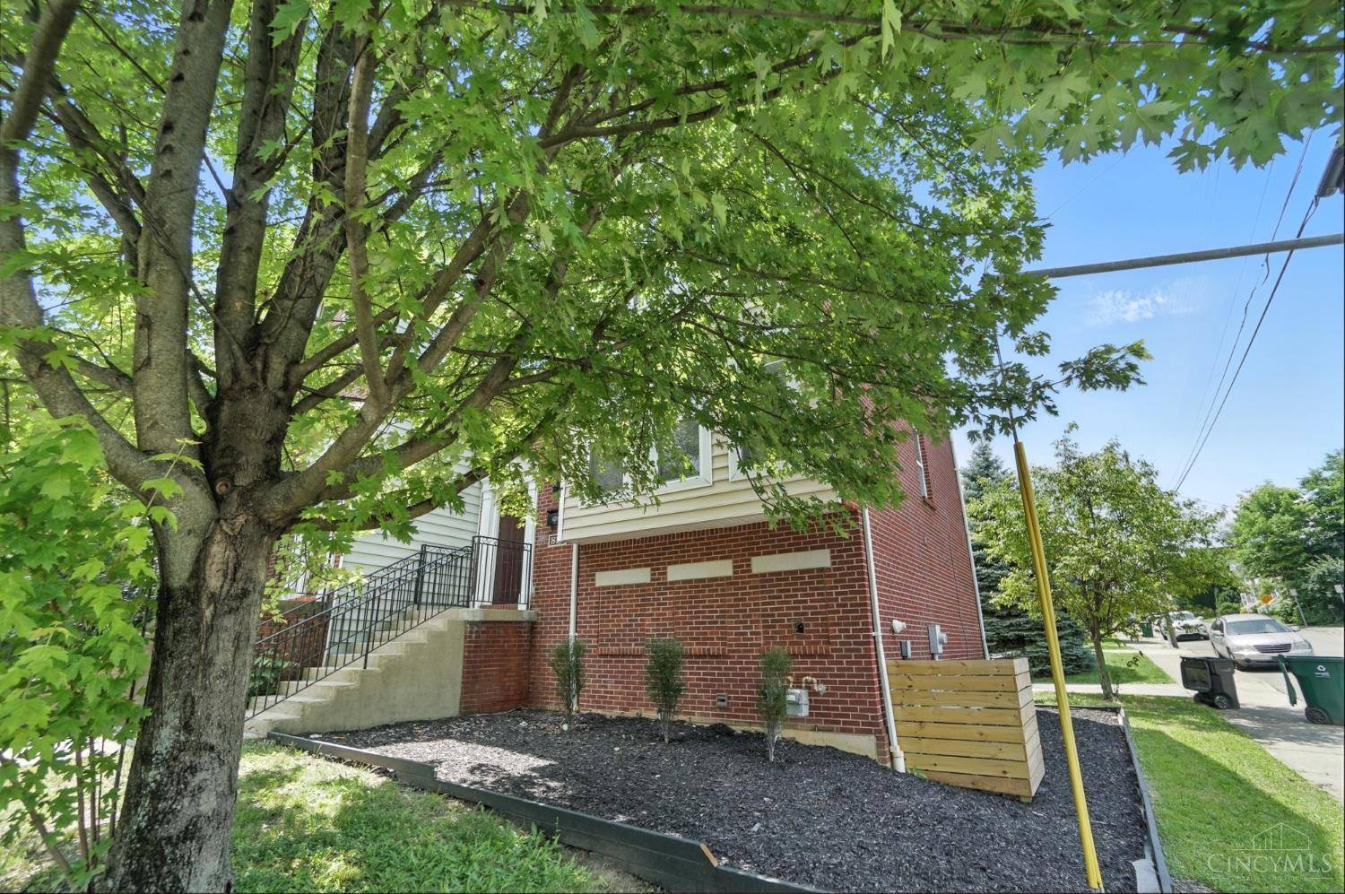 Cincinnati, OH 45206,813 Wm H Taft Rd