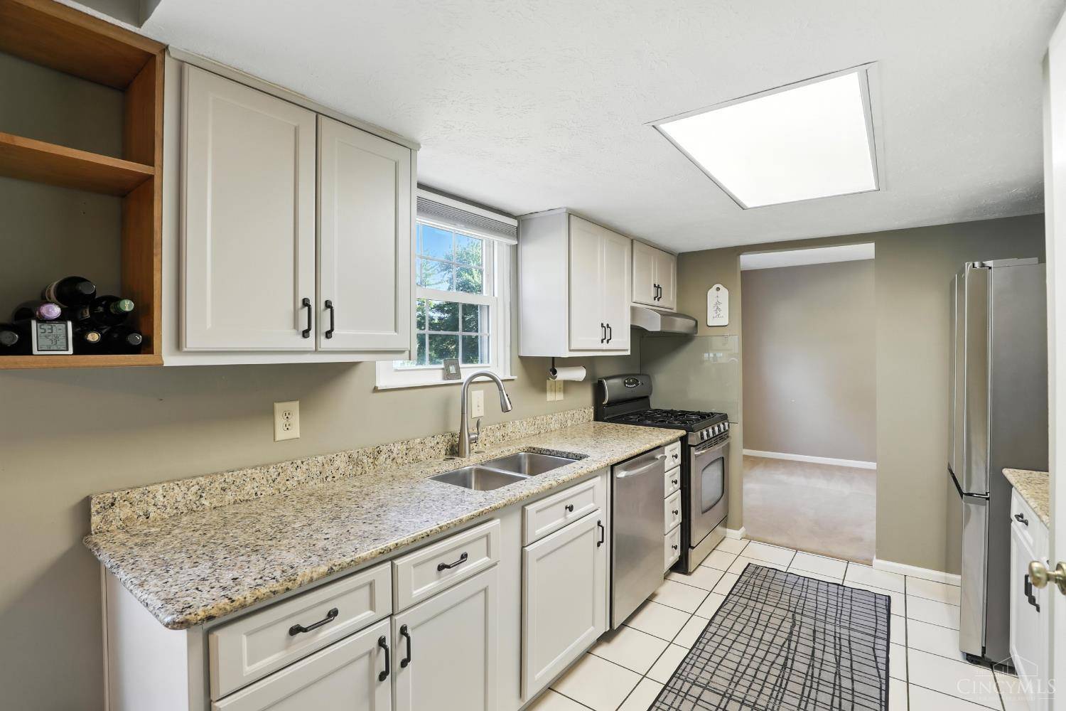 Cincinnati, OH 45230,2555 Meadowmar Ln