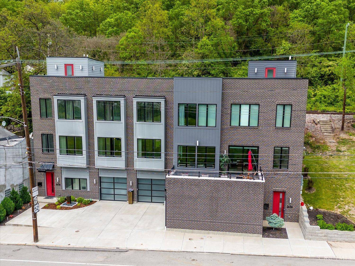 Cincinnati, OH 45202,2636 Riverside Dr