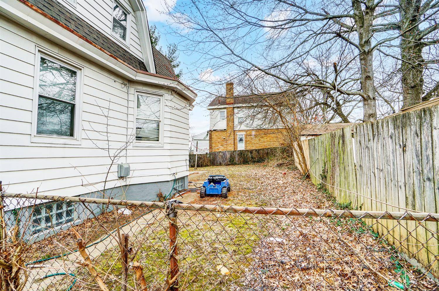 Cincinnati, OH 45205,1256 Ross Ave
