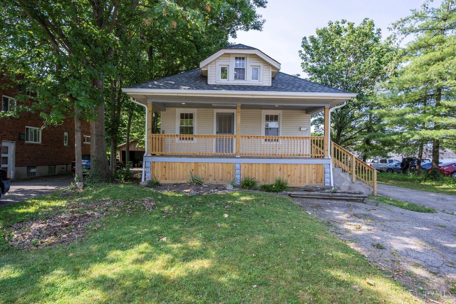 Blue Ash, OH 45242,4611 Belleview Ave