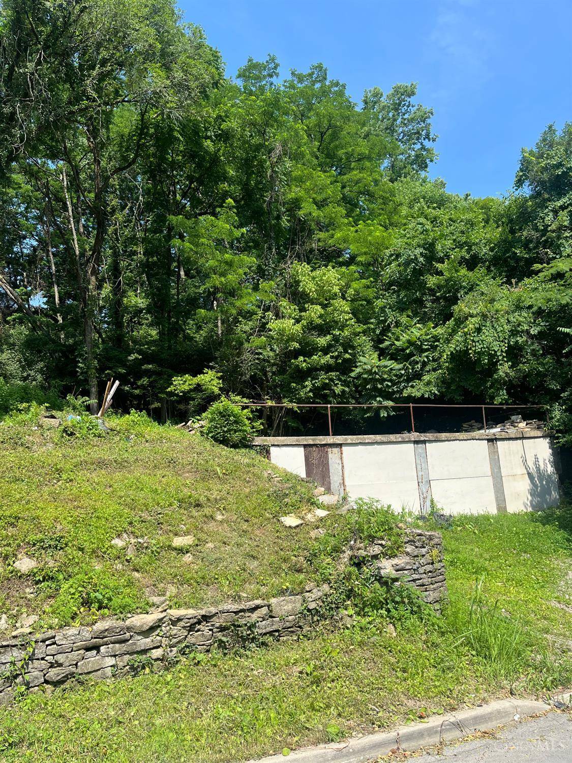 Cincinnati, OH 45225,2521 Seegar Ave