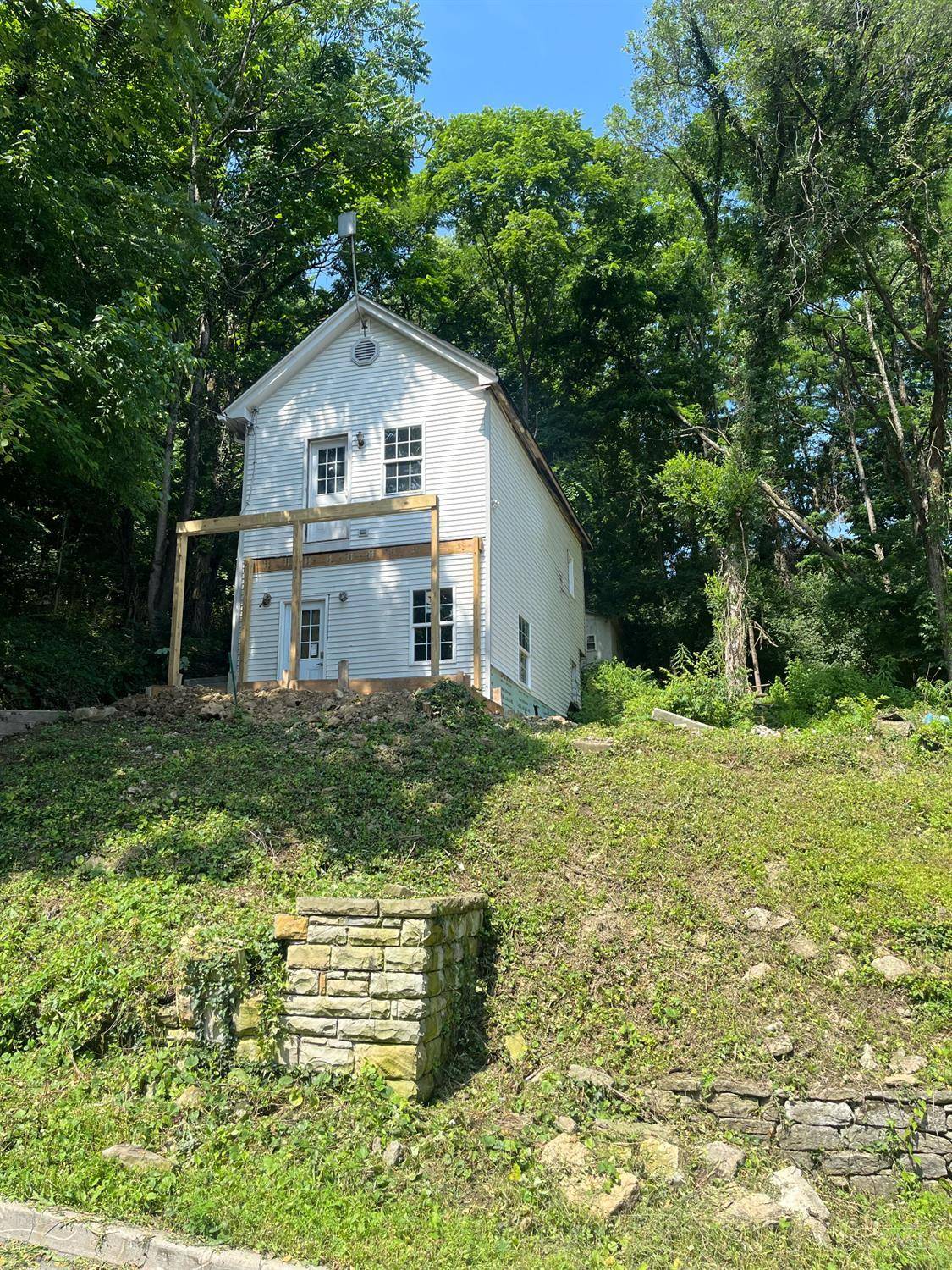 Cincinnati, OH 45225,2521 Seegar Ave