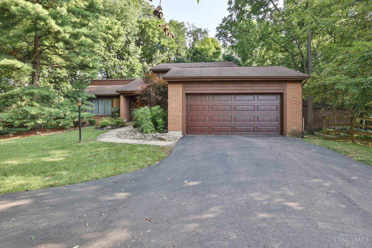 Delhi Twp, OH 45238,613 Genenbill Dr
