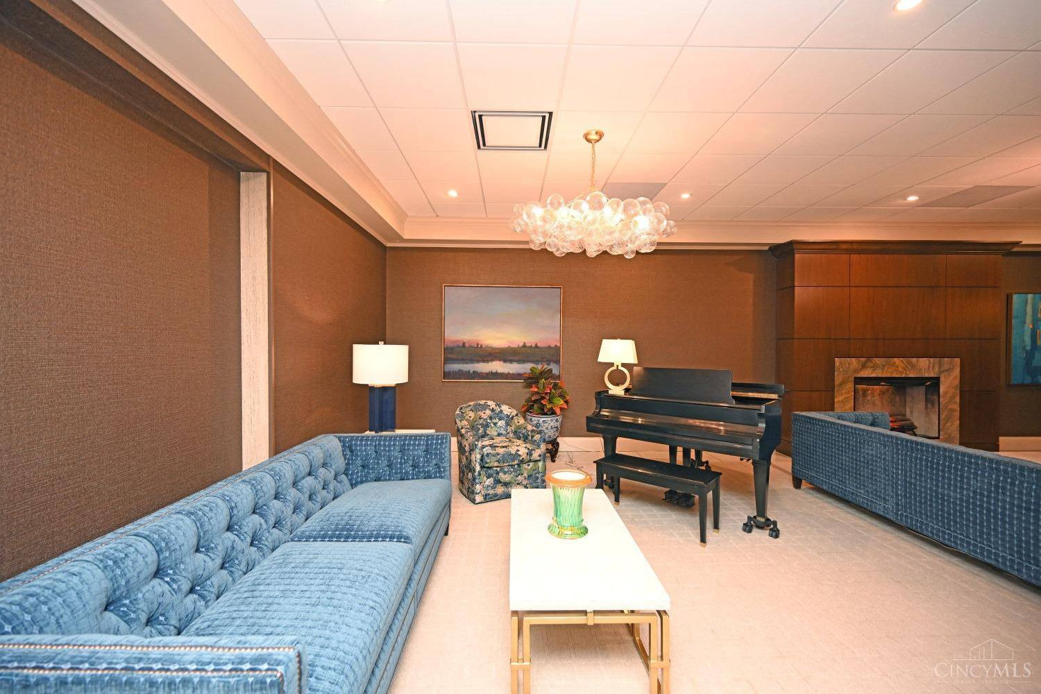Cincinnati, OH 45208,2444 Madison Rd #508