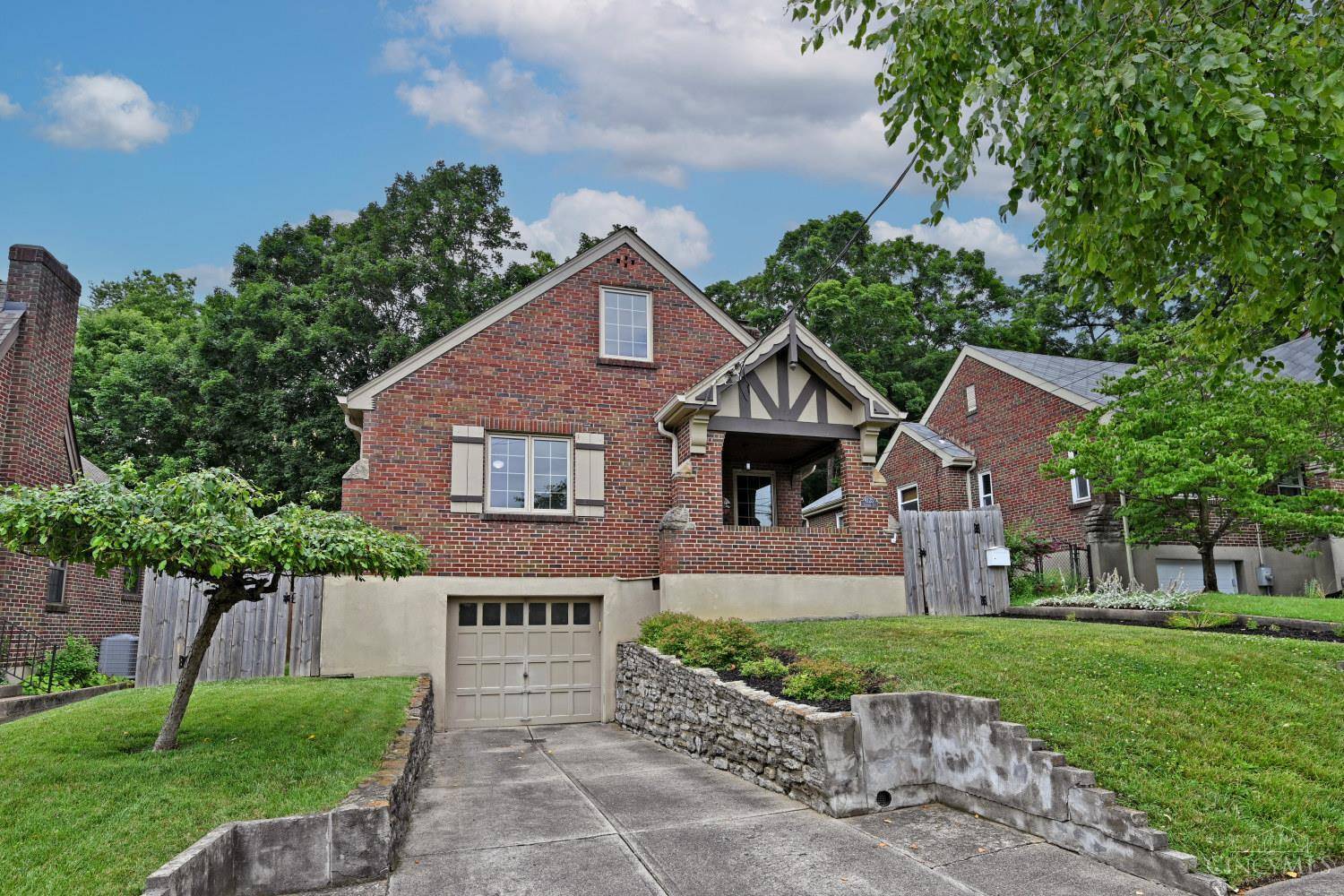 Cincinnati, OH 45209,4125 Sherel Ln