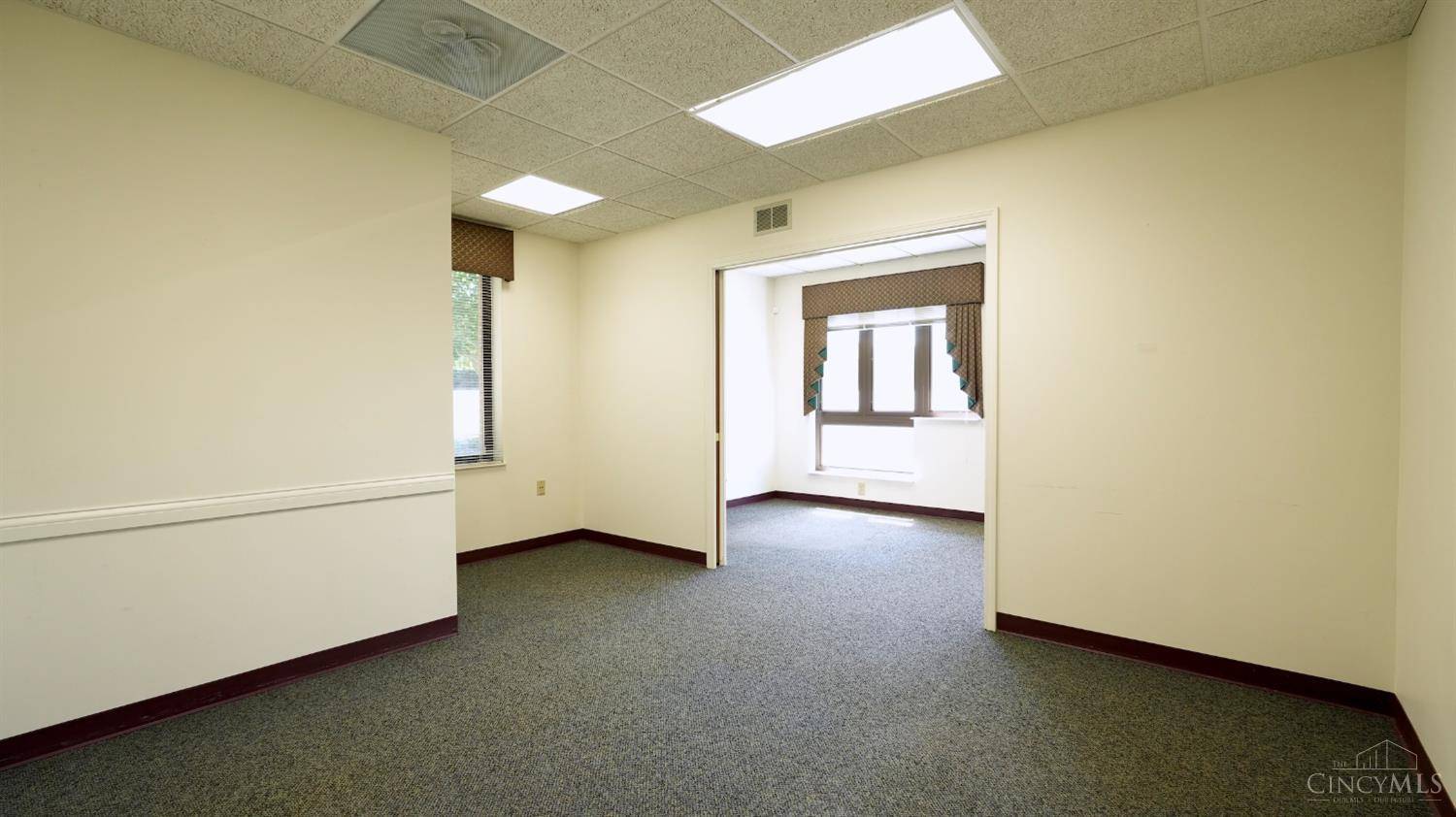 Miami Twp, OH 45150,5724 Signal Hill Ct