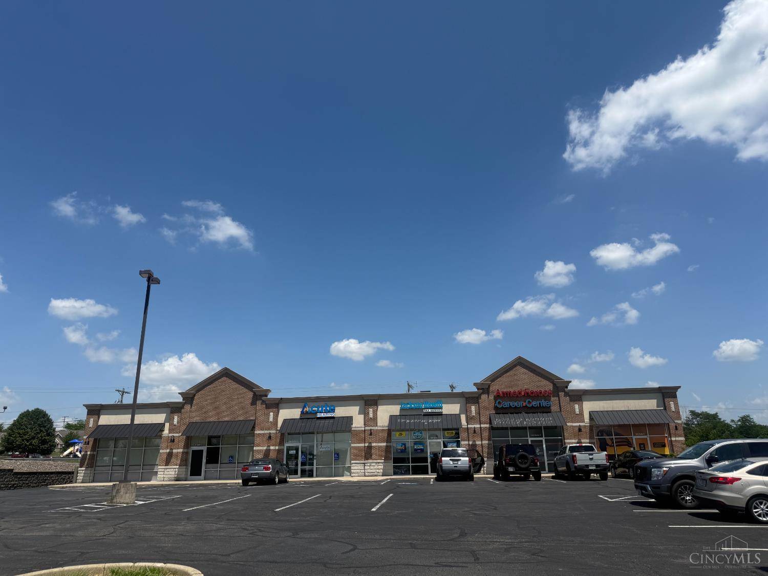 Hillsboro, OH 45133,120 Roberts Ln #6