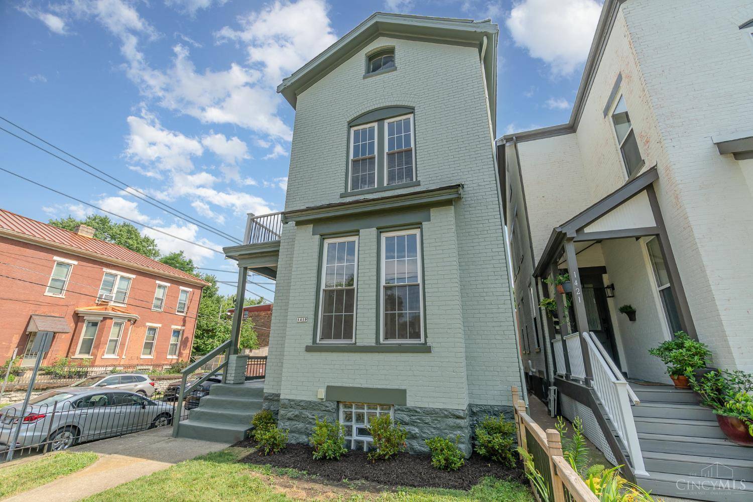 Cincinnati, OH 45223,1419 Chase Ave