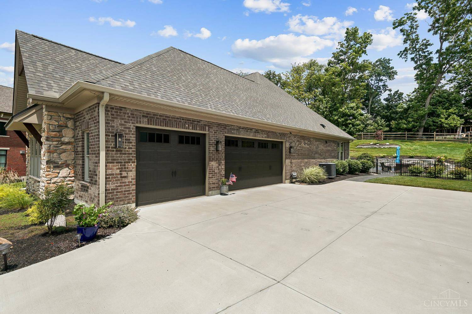 Colerain Twp, OH 45247,7574 Copper Creek Ln