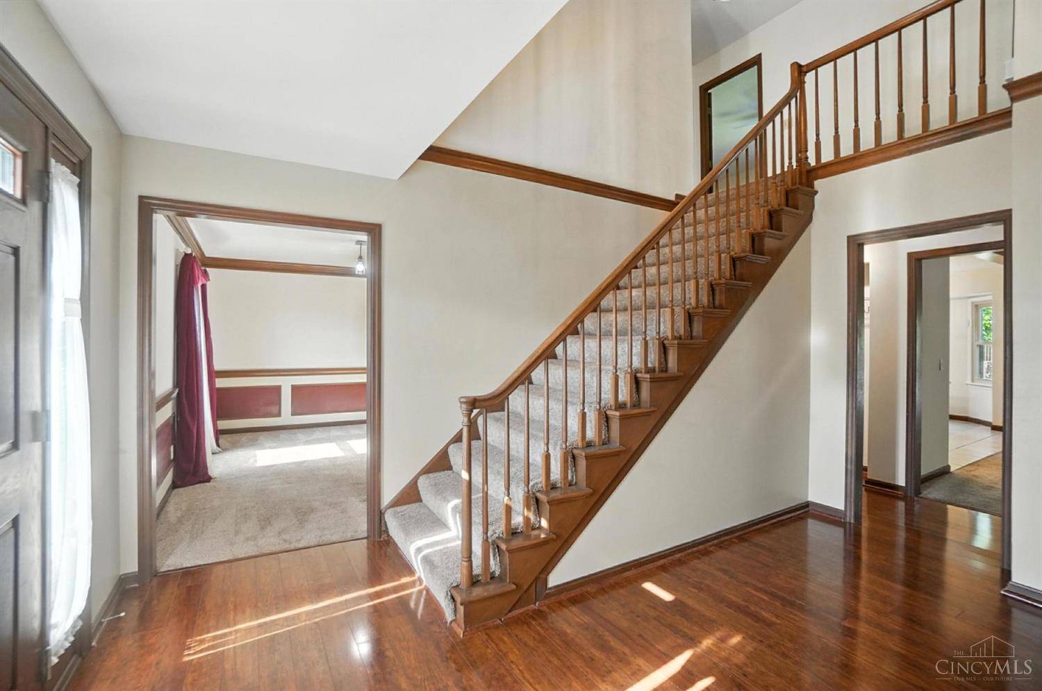West Chester, OH 45069,9647 Friar Tuck Dr