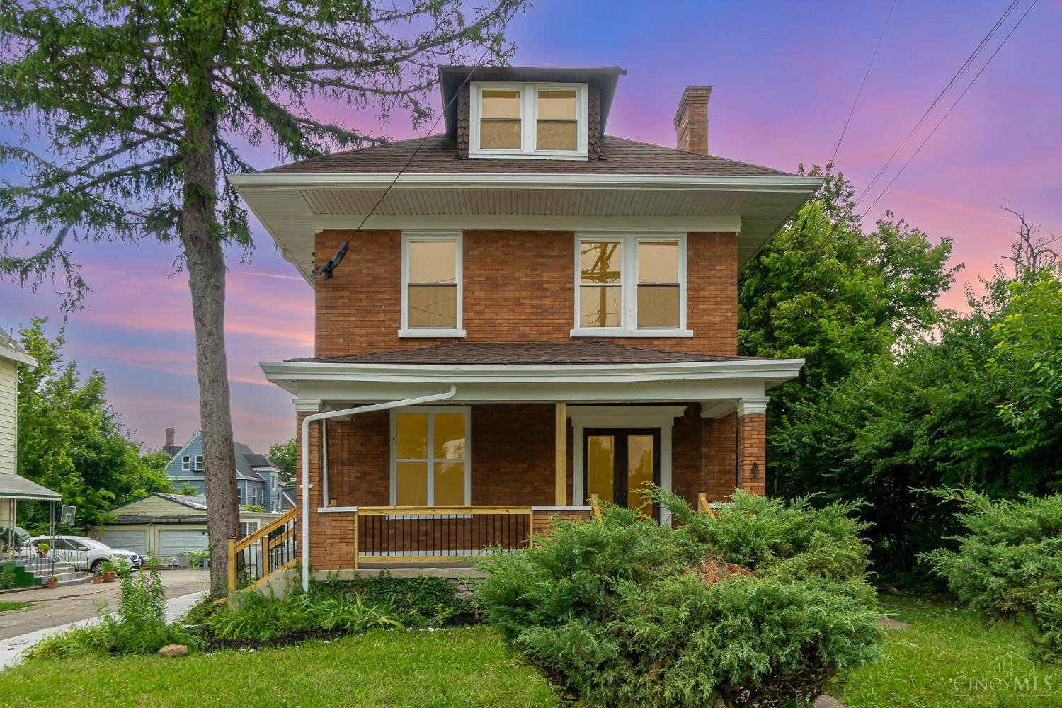 Cincinnati, OH 45207,3552 Trimble Ave