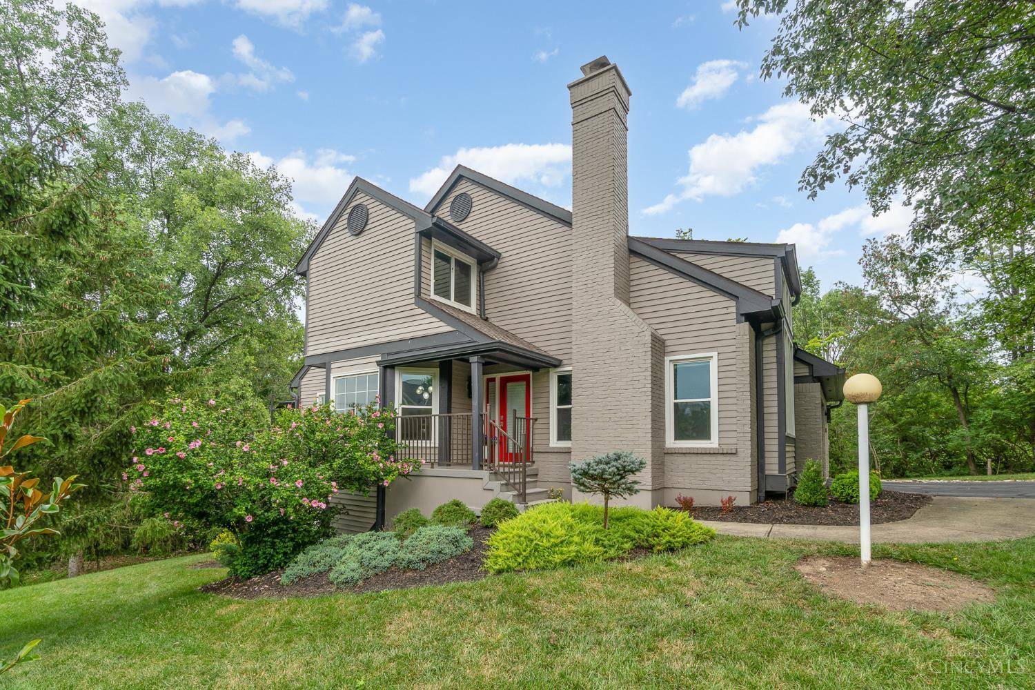 Montgomery, OH 45249,8890 E Kemper Rd