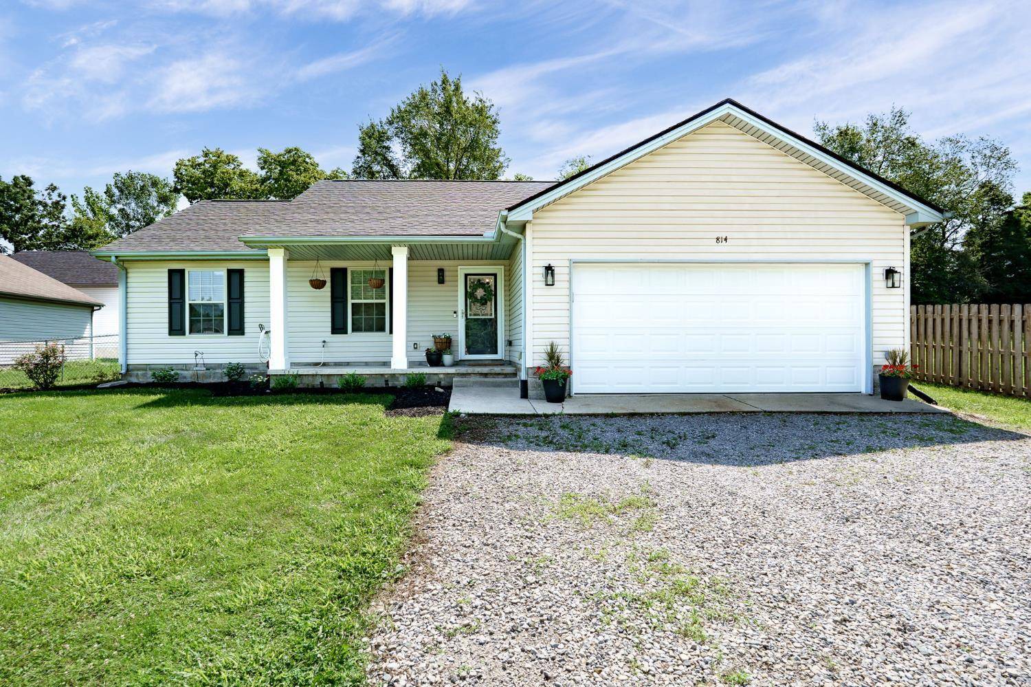 Lakengren, OH 45320,814 Brande Dr