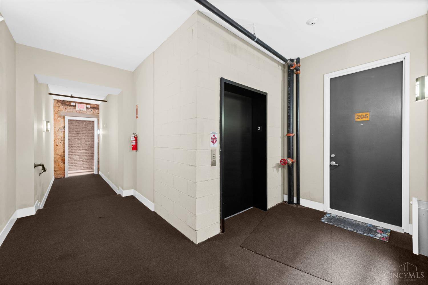 Cincinnati, OH 45202,1432 Race St #203