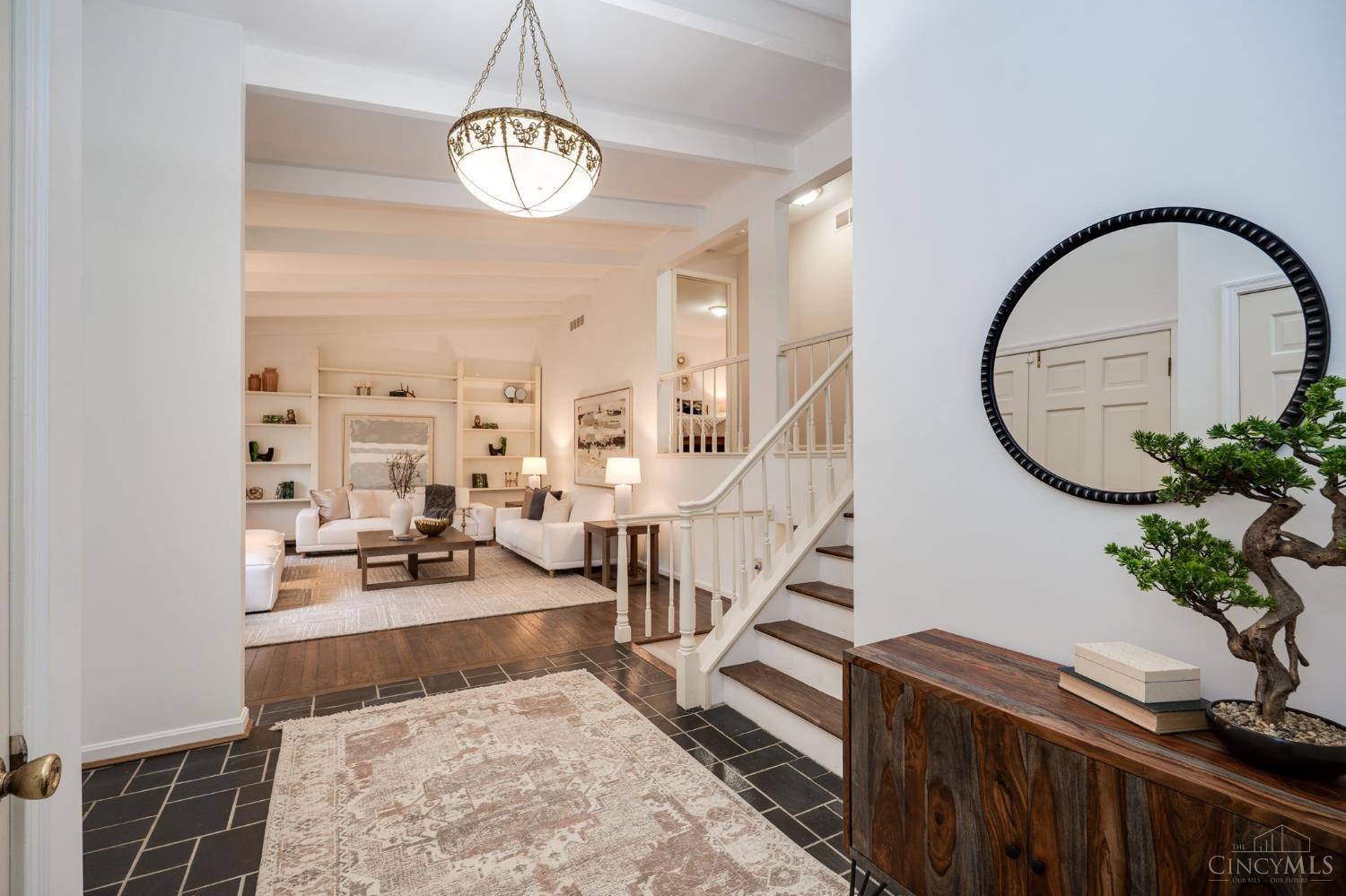 Wyoming, OH 45215,204 Brocdorf Dr