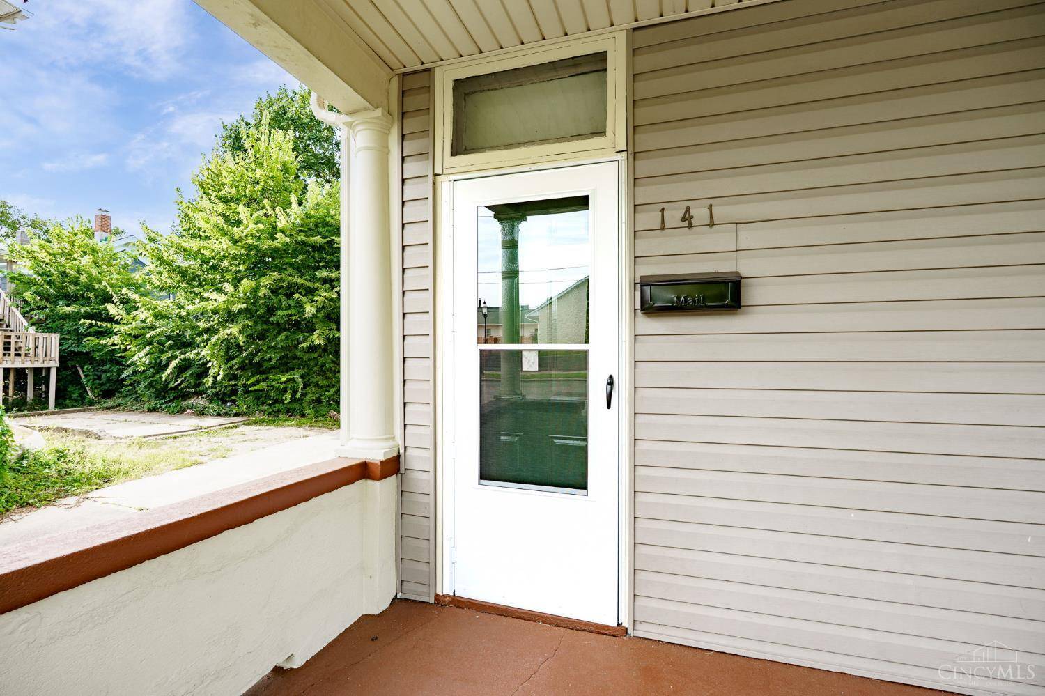 Hamilton, OH 45011,141 pershing