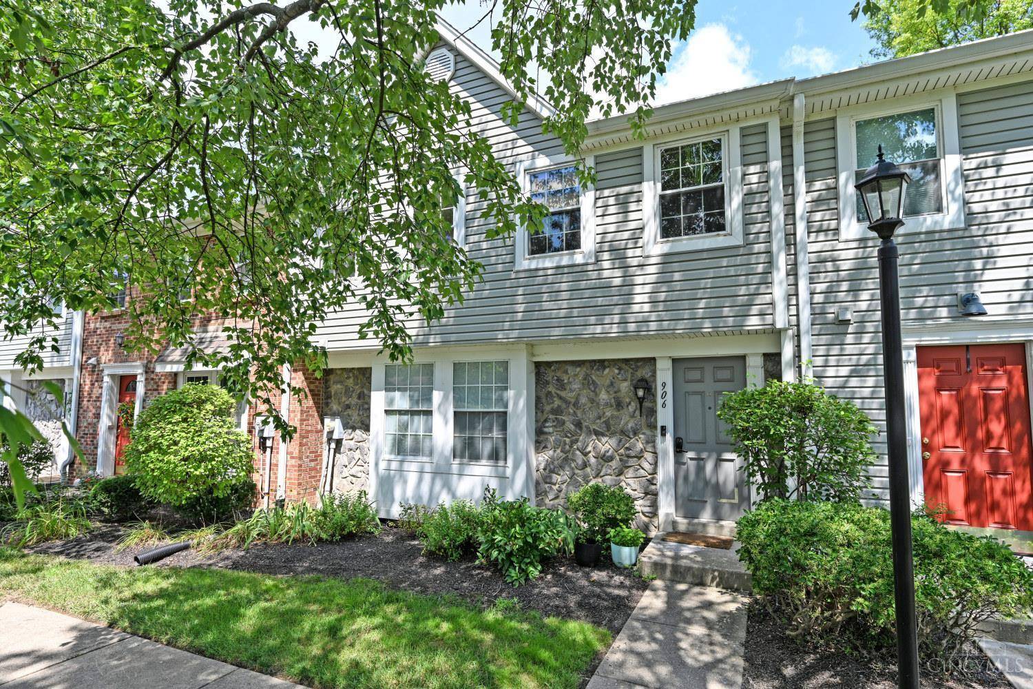 Anderson Twp, OH 45230,906 Woodlyn Dr N