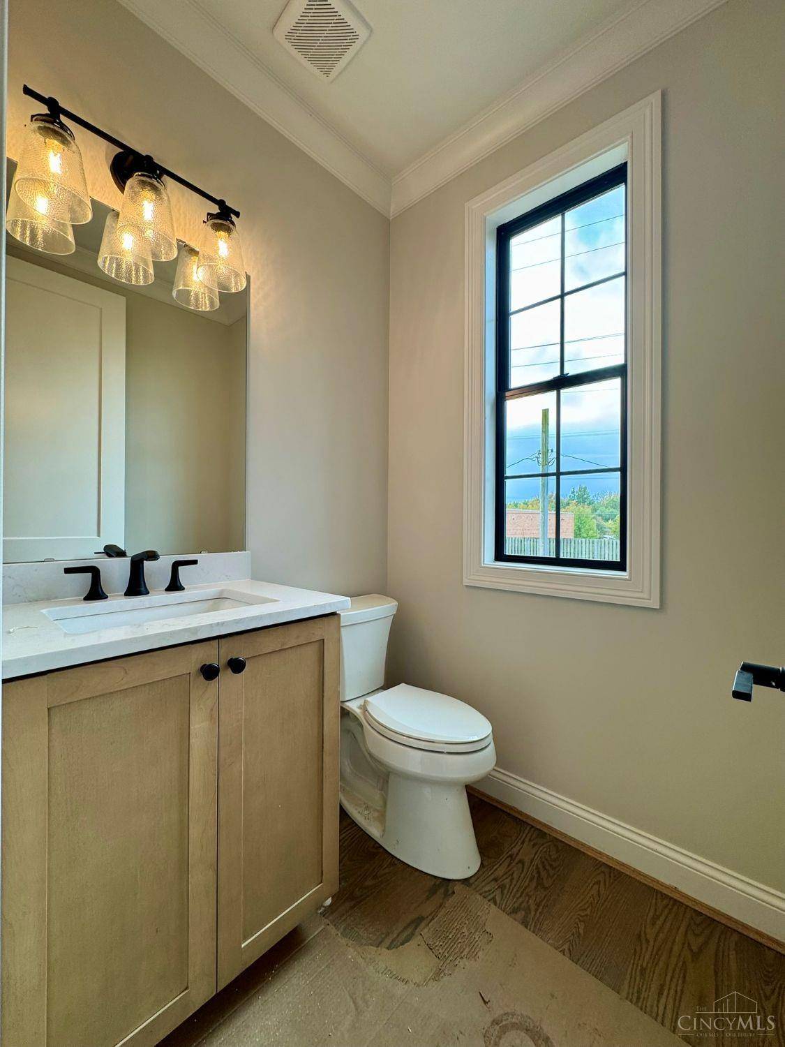 Columbia Twp, OH 45227,7404 Orchard St