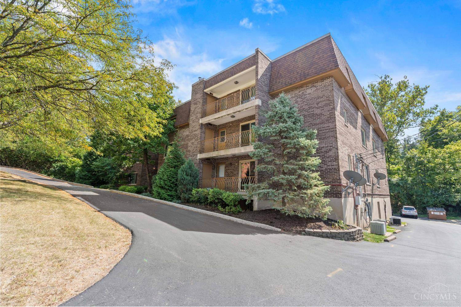 Cincinnati, OH 45237,3563 Amberacres Dr #7