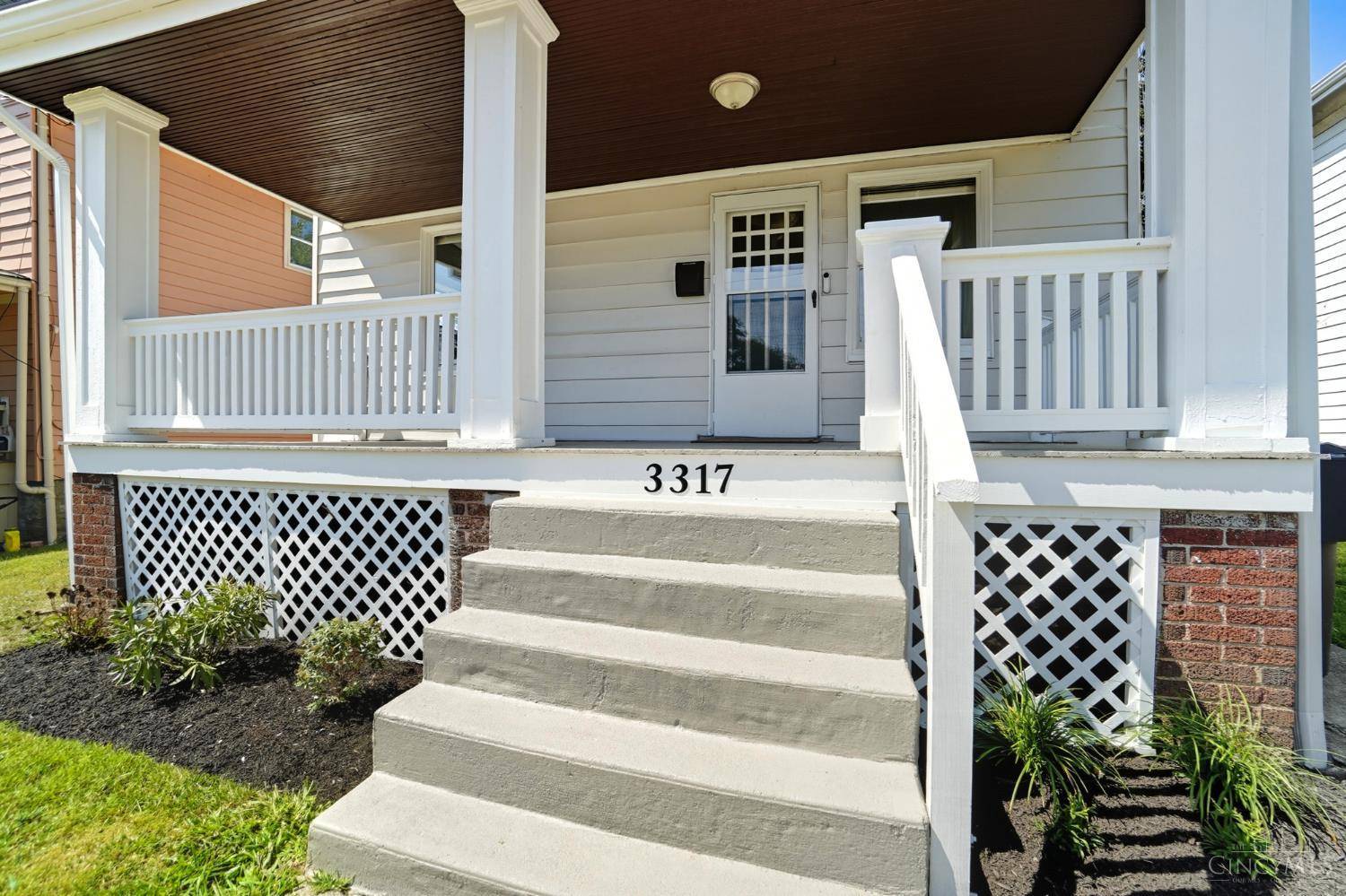 Cincinnati, OH 45207,3317 Bevis Ave