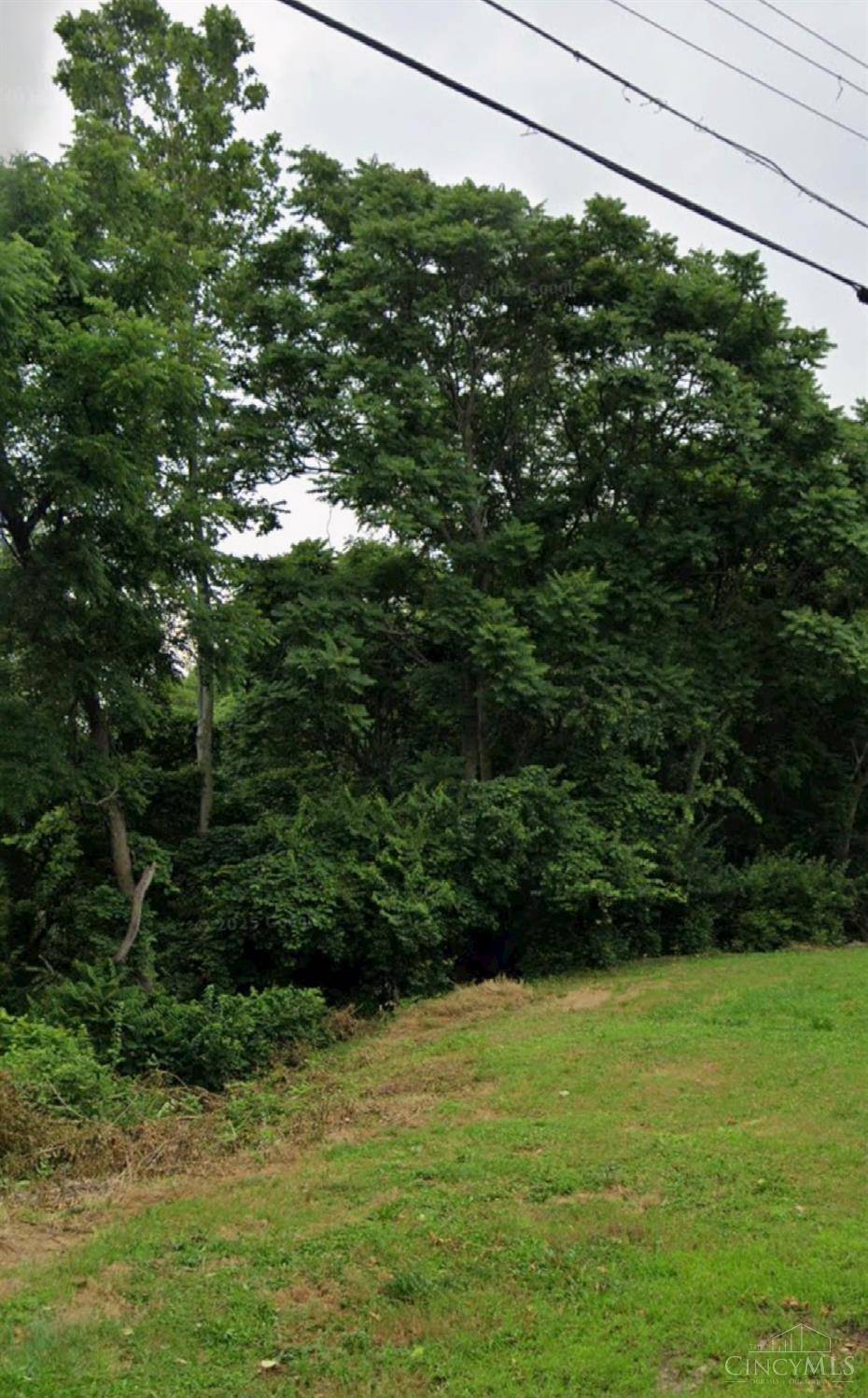 Cincinnati, OH 45213,6466 Crestview Ave